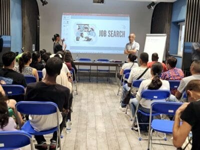 English Teacher with HFO