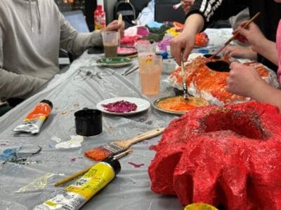 Sharing Lives Volunteer Opportunity: Share your creativity!