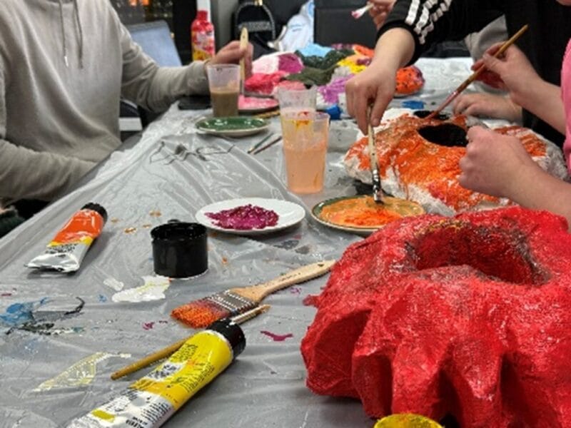 Sharing Lives Volunteer Opportunity: Share your creativity!